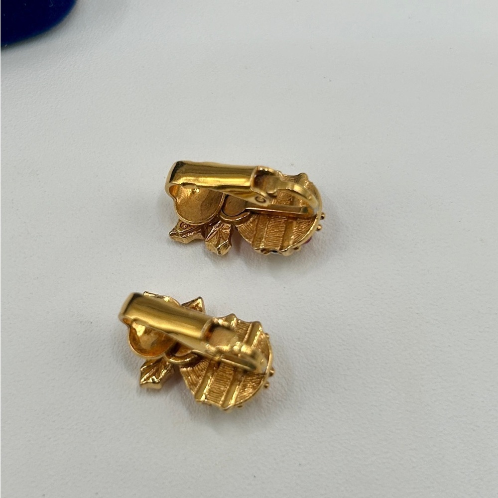 Avon Xmas Gold and Red Crystal Festive Earrings - Picture 4 of 10